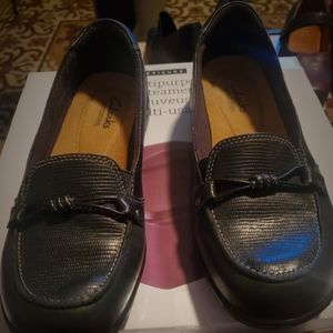 Wonderful NWOT Clark's shoes